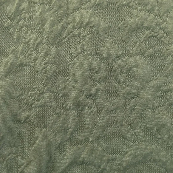 Crown & Ivy - Green Textured Blouse - Picture 5 of 6